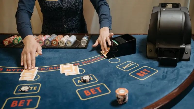 Luật Chơi BlackJack Và Các Quy Tắt Cần Nắm